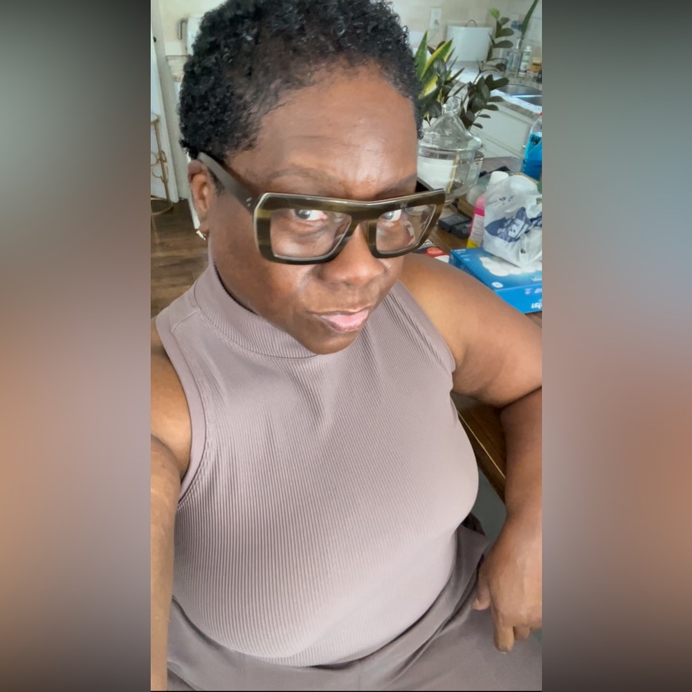 Meet your Posher, Karen